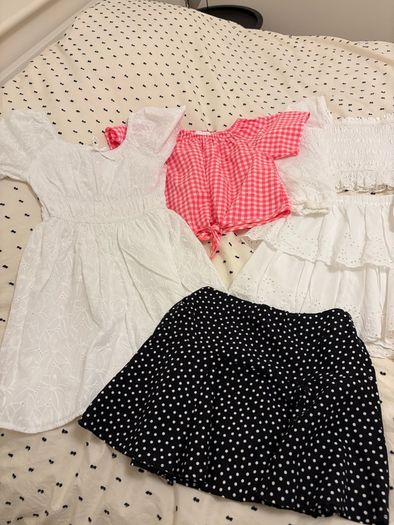 Girls clothes bundle age 9-10 yrs