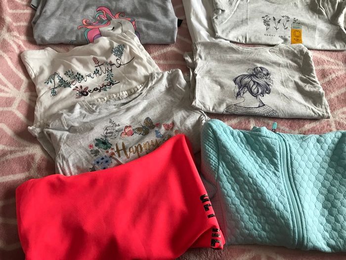 Clothes brand new! Free gift!