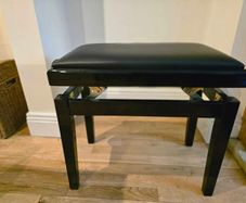 Adjustable Piano Bench - Black - Excellent Condition
