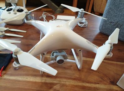 DJI Phantom 4 & Accessories