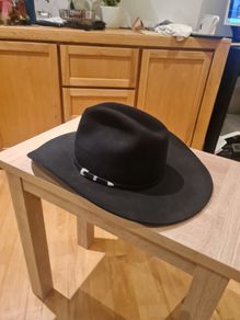 Serratelli cowboy hat