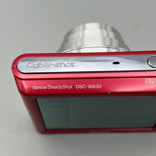 Sony Cyber-shot DSC-W830 20.1MP Digital Camera Red - Boxed - Full Kit