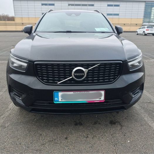 2022 Volvo XC40 Plug-in Hybrid | 58k KM |