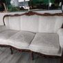 Beautiful 3 piece vintage suite Image 7