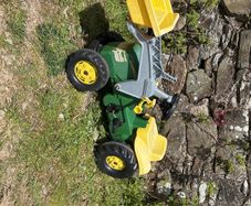 John Deere Kids Tractor