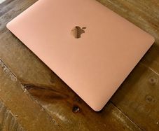 MacBook Air 2018 rose gold