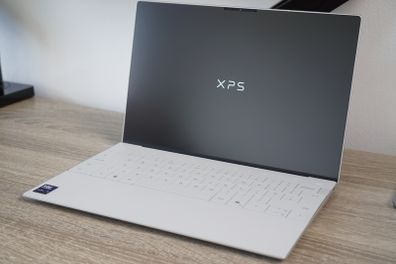 Dell XPS 13 9350 | Ultra 9 288V (Lunar Lake) | 32GB MoP | 48 TOPS AI | Premium Support