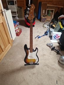 bass guitar