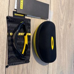 Oakley Livestrong Sunglasses
