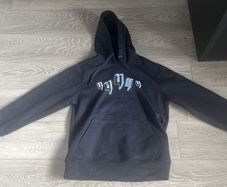 Yelir world hoodie small men's