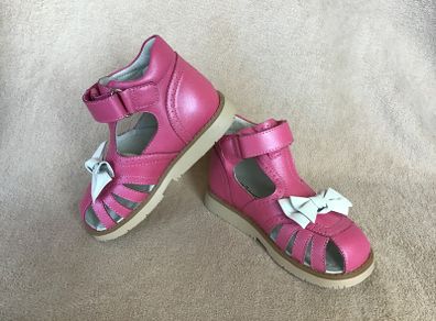 NEW Girls Orthopaedic summer shoes / sandals size 9/27