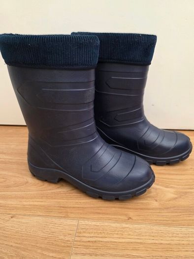 kids winter thermal boots size 37 (4/4.5)