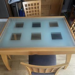 Calligaris Table and chairs