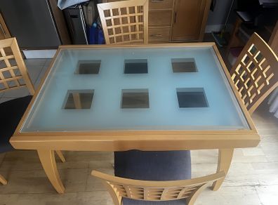 Calligaris Table and chairs