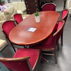 table and 6 chairs
