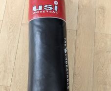 3ft Punch Bag and Wall Bracket