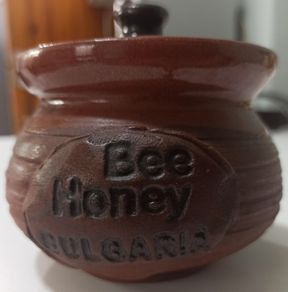 serving pot