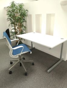 1400 X 800 White Desk