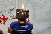 working vintage oil lamp