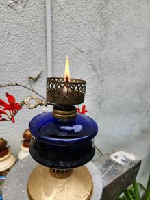 working vintage oil lamp