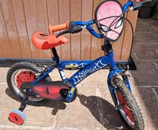 Kids Spiderman Bike 14 inch Wheels with Stabilisers
