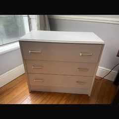 Three drawer chest of draws