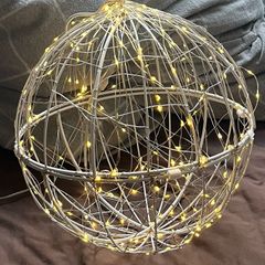 Light up Wire Globe