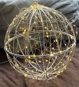 Light up Wire Globe
