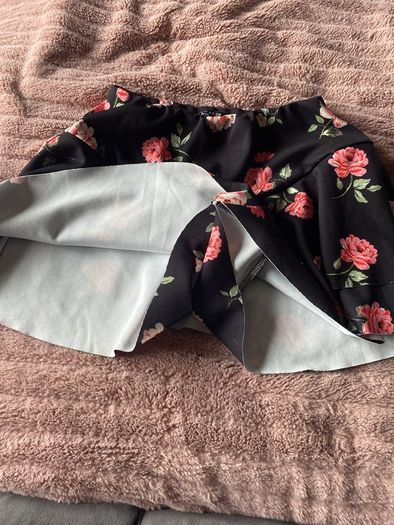 girls skirt