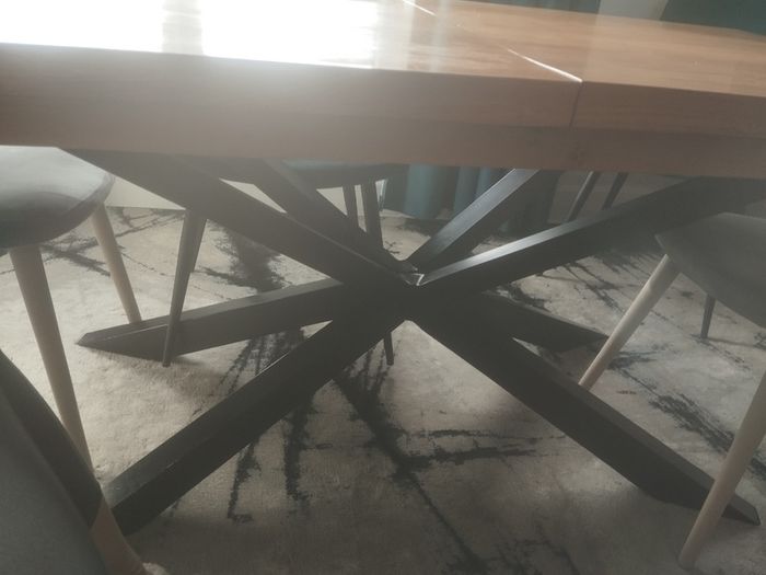 Extending dining  table