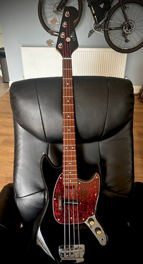 EASTWOOD 'Warren Ellis' Short Scale bass