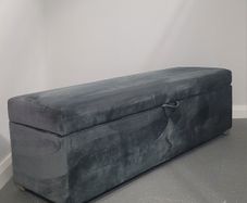 Pouffe/Storage box, grey velvet