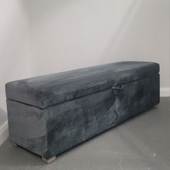 Pouffe/Storage box, grey velvet
