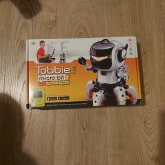 Robotics toy Programable Tobbie 2.0 Micro:bit Board included B/O