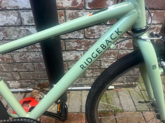 Ridgeback Hybrid Bike