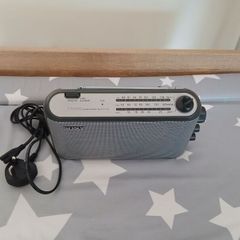 Sony ICF-703L 3-Band Portable Radio FM/MW/LW