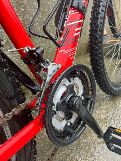 Red apollo phaze mountain bike