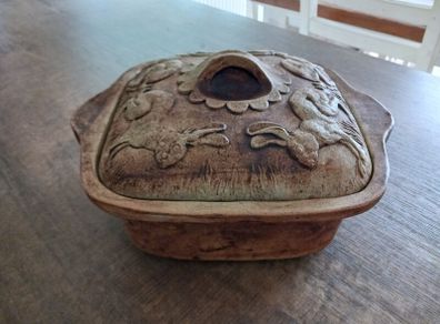A quantock design pottery lidded dish