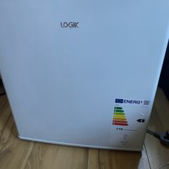LOGIK LTF33W23 Mini Freezer - White