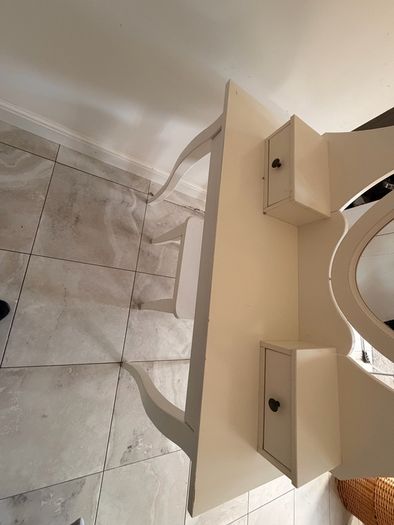 Vanity unit