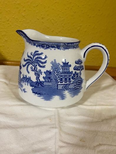 Gibson and Son Willow Pattern Jug