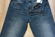 Guess Regular Straight Crescent Fit Jeans