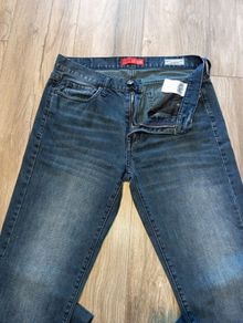 Guess Regular Straight Crescent Fit Jeans