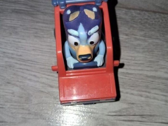 1 Euro Each Or All For Only 2 Euro!! - Disney, Bluey, Etc