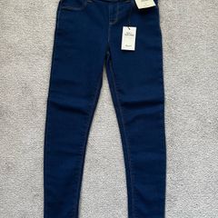 Brand New Girls Jeggings Age 8-9