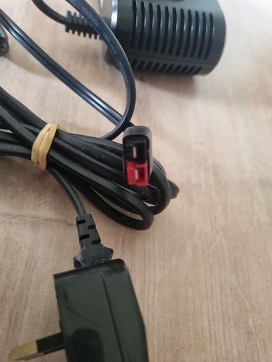 YPC4A12 Yu-Power Intelligent battery charger
