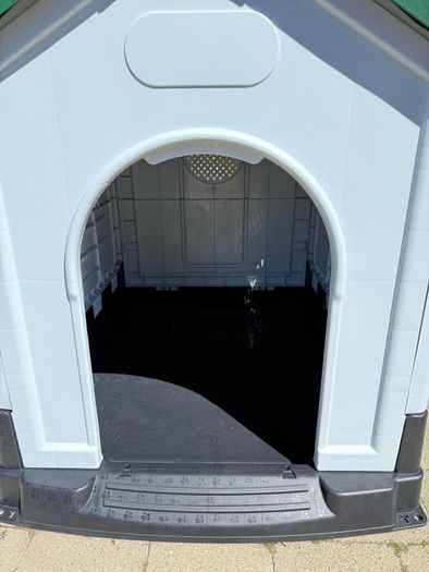 Dog Kennel - Large - Never Used
