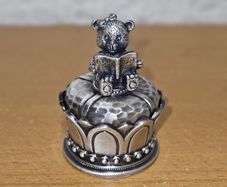 Teddy Bear Reading Trinket Holder