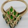 A stunning 9ct yellow gold ring with a green chrome diopside cluster. N1/2, weight 3.53 g. Image 9