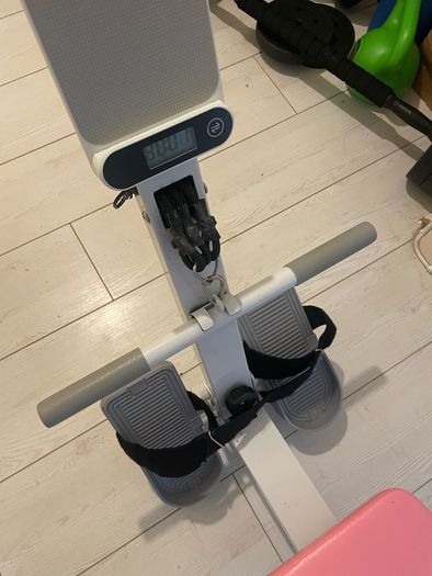manual rowing machine
